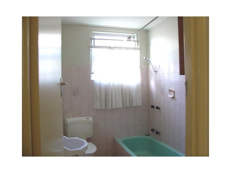 2/33 Nudgee Road, Hamilton QLD 4007