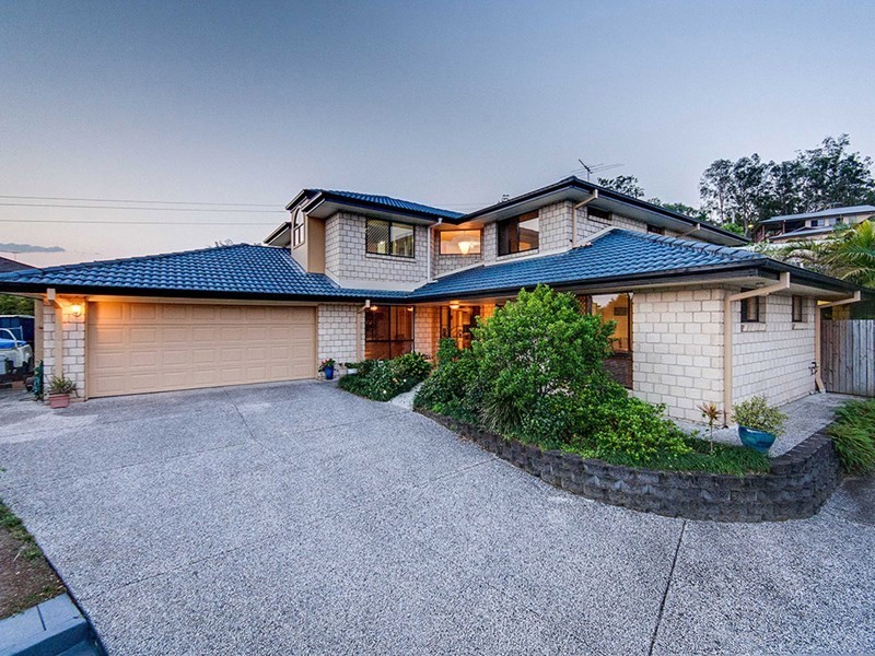 21 Quandong Crescent, Arana Hills QLD 4054