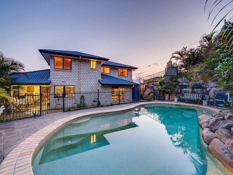 21 Quandong Crescent, Arana Hills QLD 4054