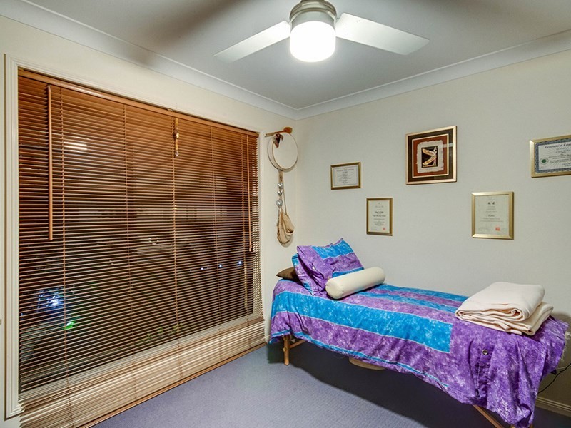 21 Quandong Crescent, Arana Hills QLD 4054