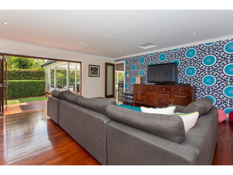 26 Fiddlewood Place, Bridgeman Downs QLD 4035