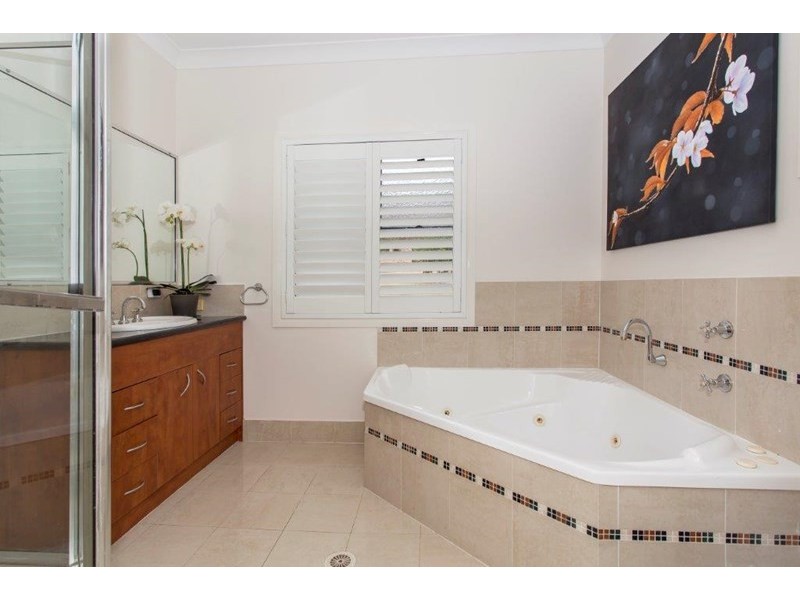 26 Fiddlewood Place, Bridgeman Downs QLD 4035