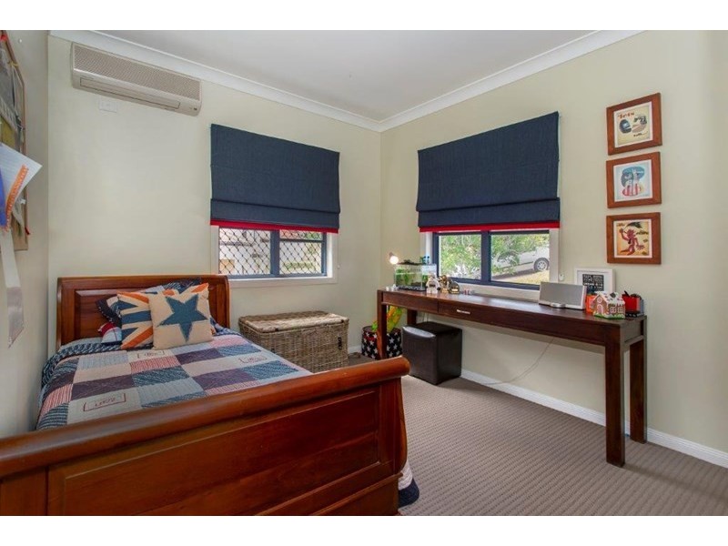 26 Fiddlewood Place, Bridgeman Downs QLD 4035