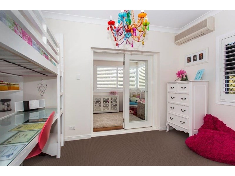 26 Fiddlewood Place, Bridgeman Downs QLD 4035