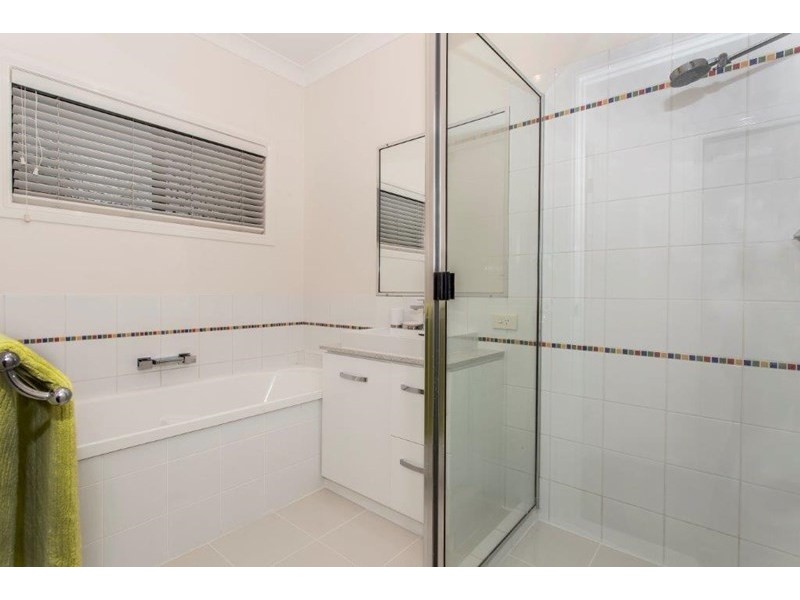 26 Fiddlewood Place, Bridgeman Downs QLD 4035