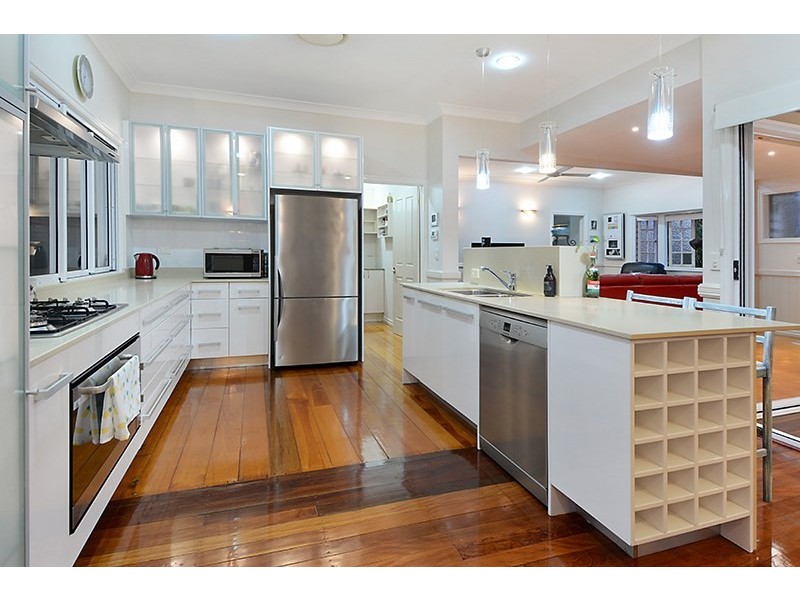 42 Uxbridge Street, Grange QLD 4051