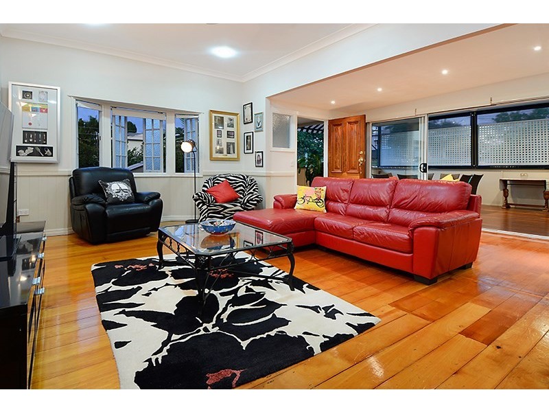 42 Uxbridge Street, Grange QLD 4051