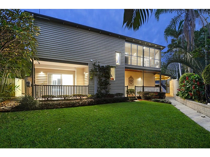 42 Uxbridge Street, Grange QLD 4051