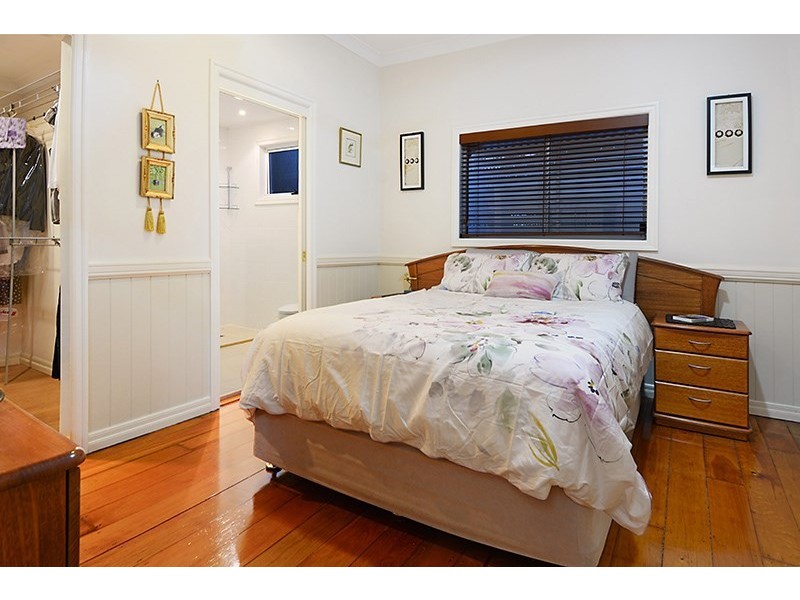 42 Uxbridge Street, Grange QLD 4051