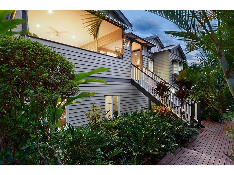 42 Uxbridge Street, Grange QLD 4051