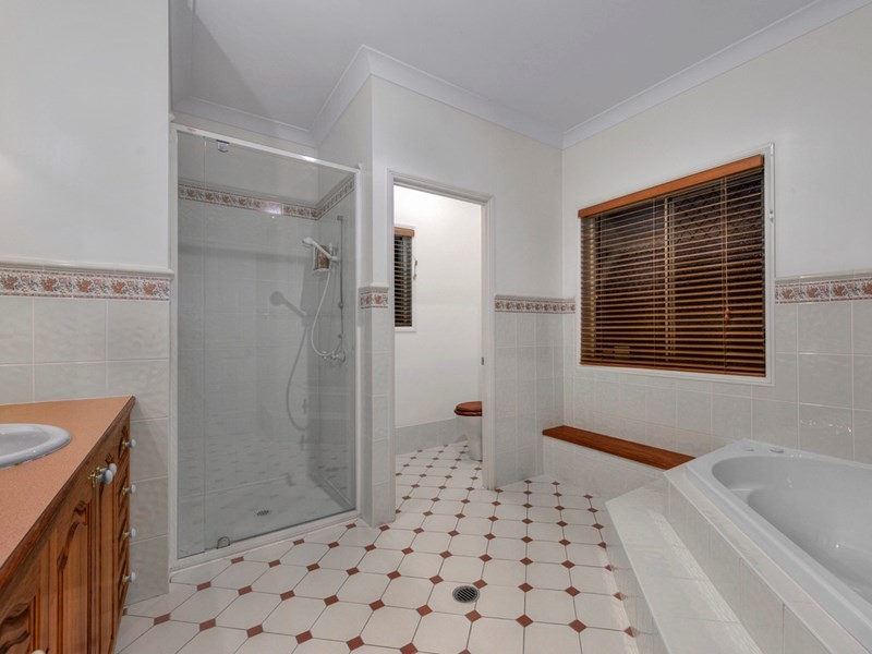 12 Capricorn Place, Bridgeman Downs QLD 4035