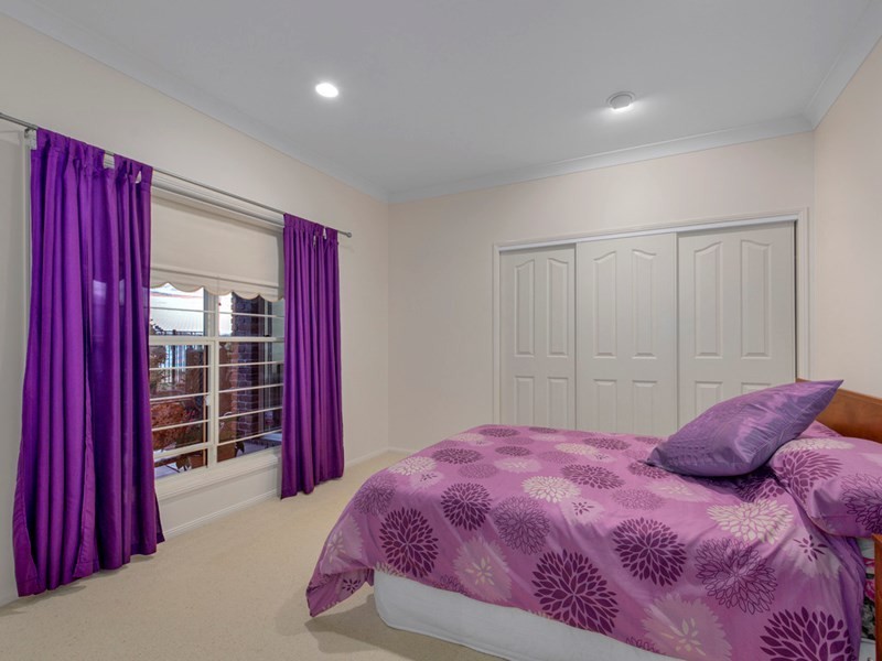 12 Capricorn Place, Bridgeman Downs QLD 4035