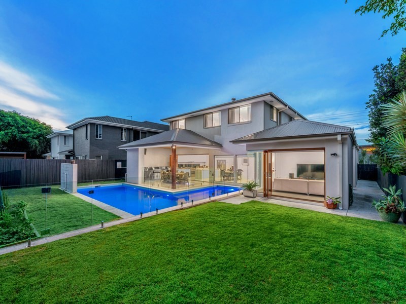 24 Harding Street, Hendra QLD 4011