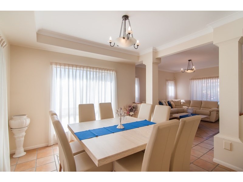 7 Capricorn Place, Bridgeman Downs QLD 4035