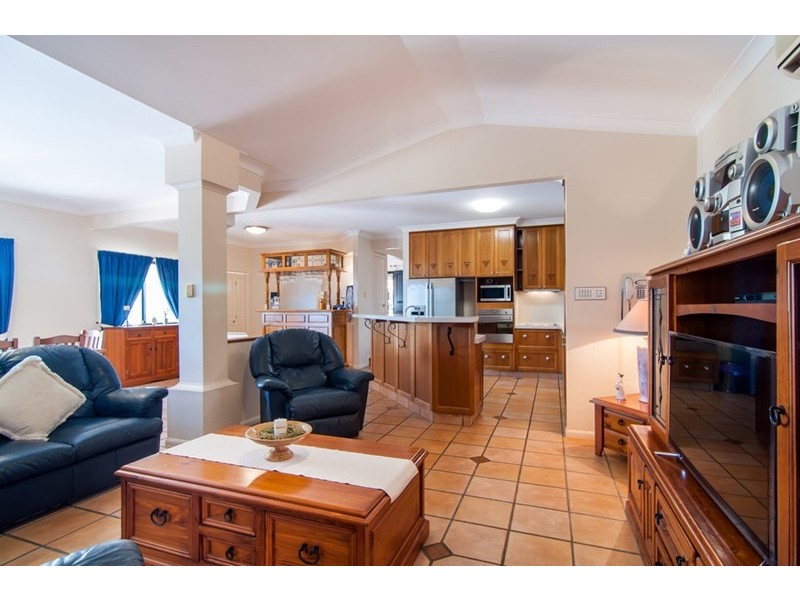 7 Capricorn Place, Bridgeman Downs QLD 4035