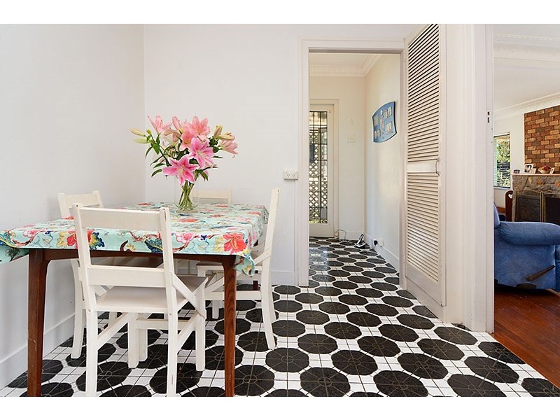 42 Hubbard Street, Wavell Heights QLD 4012