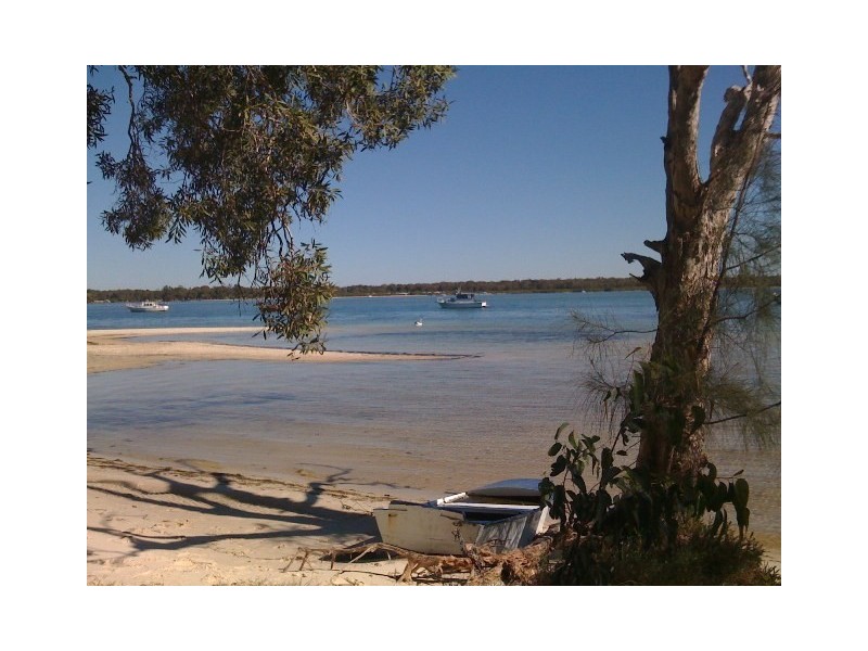 179 Sylvan Beach Esplanade, Bribie Island QLD 4507
