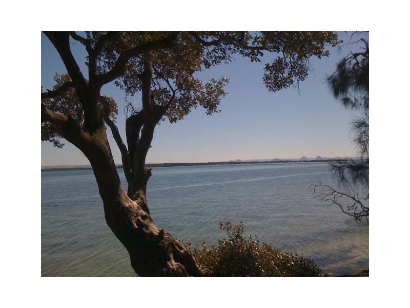 179 Sylvan Beach Esplanade, Bribie Island QLD 4507