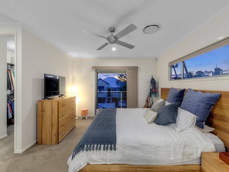 34 Rosina Street, Kangaroo Point QLD 4169