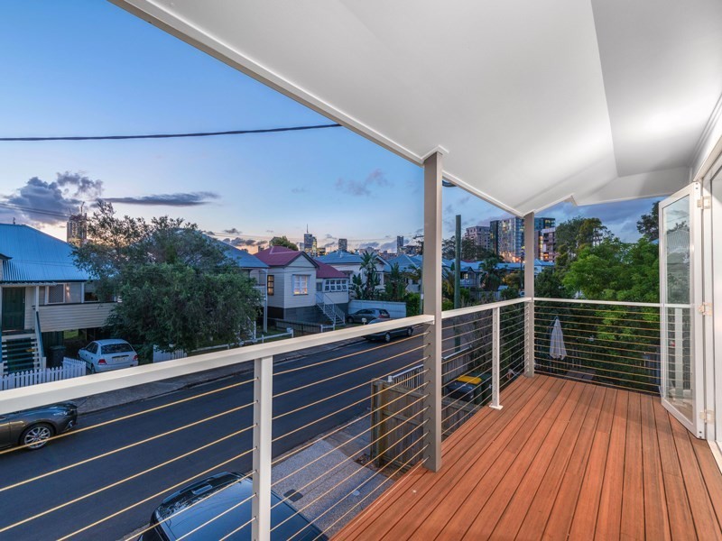 34 Rosina Street, Kangaroo Point QLD 4169