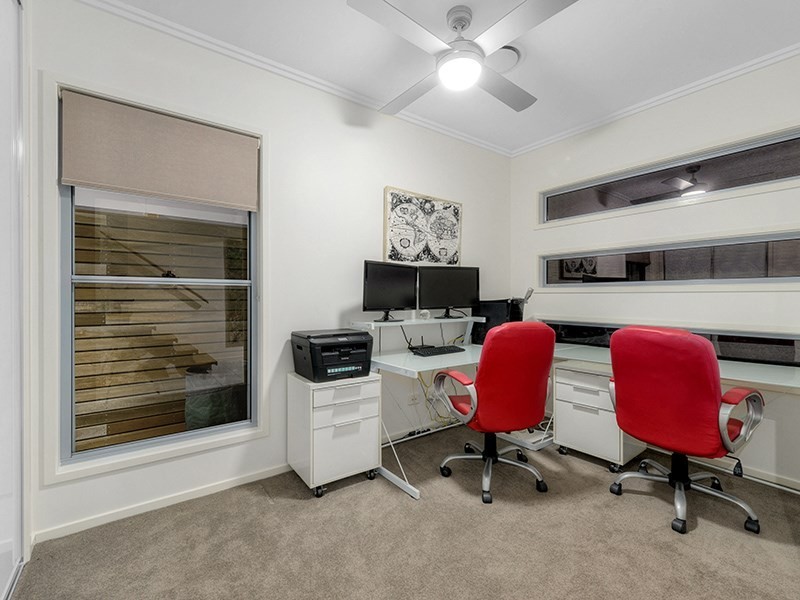 34 Rosina Street, Kangaroo Point QLD 4169