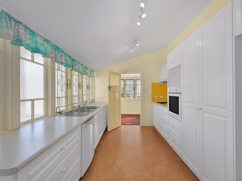 6 Bayview Terrace, Wavell Heights QLD 4012