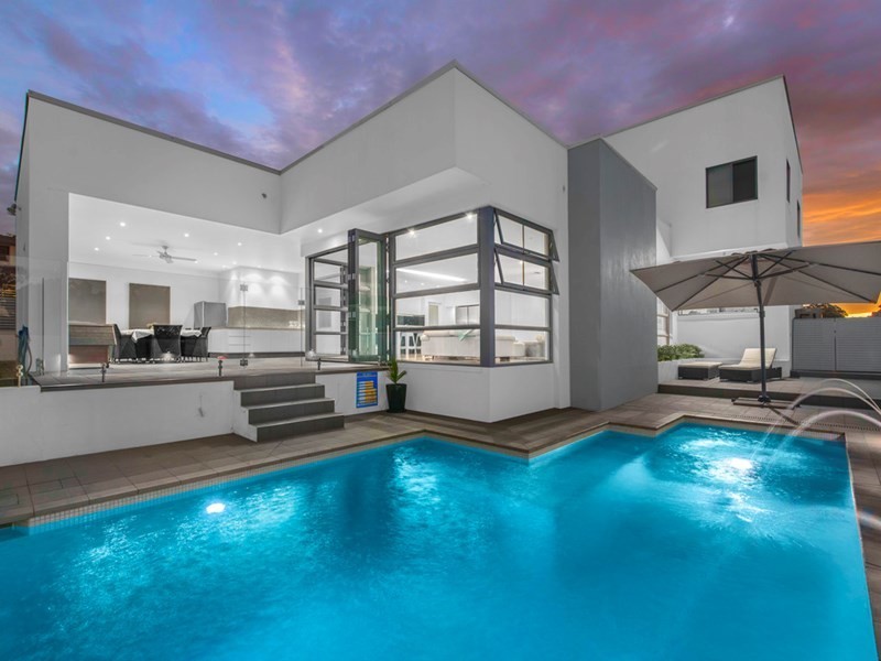 12 Dress Circle Court, Bridgeman Downs QLD 4035