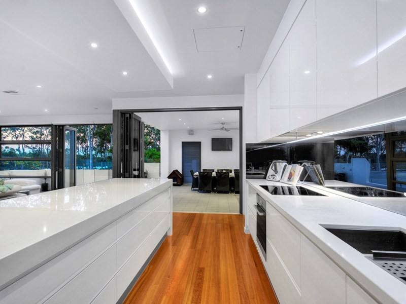 12 Dress Circle Court, Bridgeman Downs QLD 4035