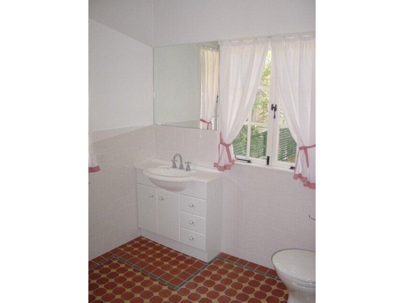 48 Racecourse Road, Hamilton QLD 4007