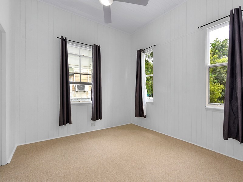 76 London Road, Clayfield QLD 4011