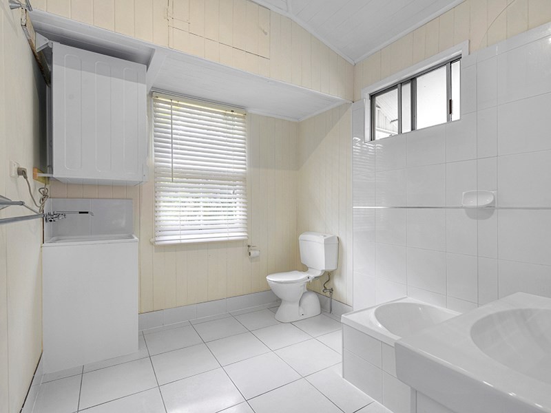 76 London Road, Clayfield QLD 4011
