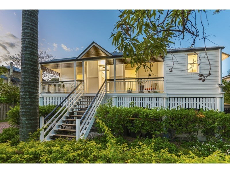 12 McGregor Street, Clayfield QLD 4011