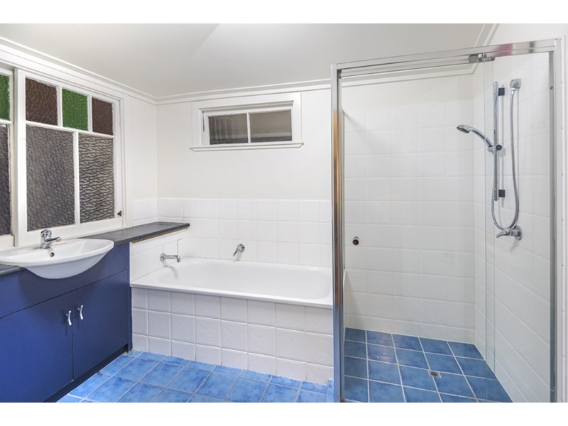 12 McGregor Street, Clayfield QLD 4011