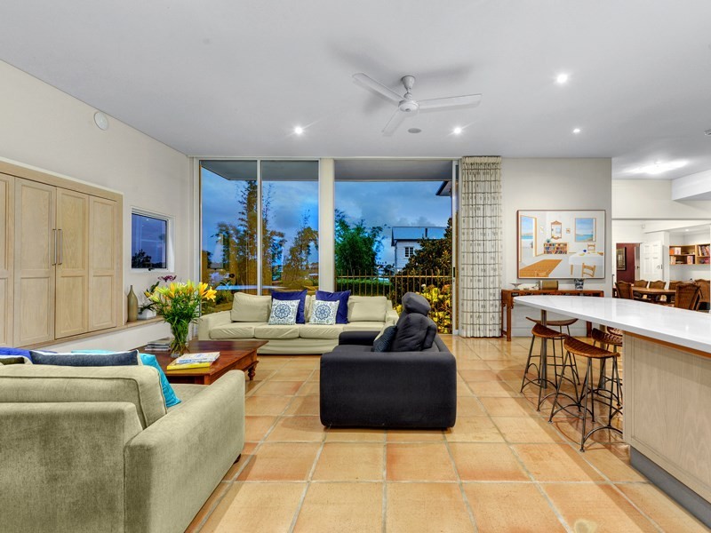 84 Markwell Street, Hamilton QLD 4007