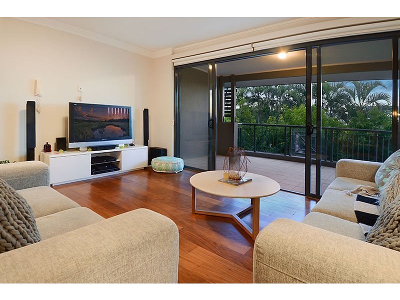 203/21 Miles Street, Clayfield QLD 4011