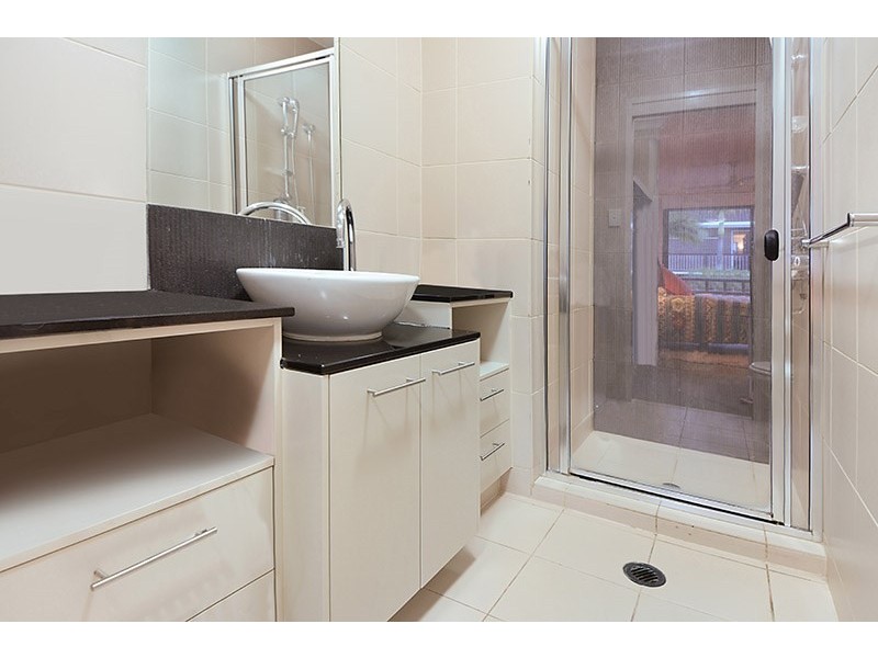 203/21 Miles Street, Clayfield QLD 4011