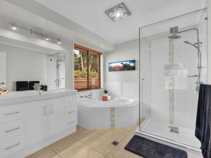 1 Bangalore Street, Carseldine QLD 4034