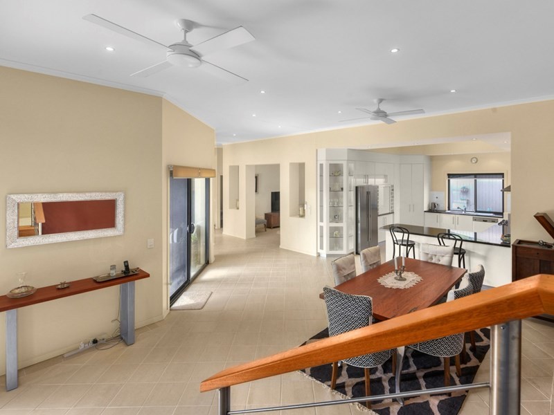 71 Casuarina Street, Bridgeman Downs QLD 4035