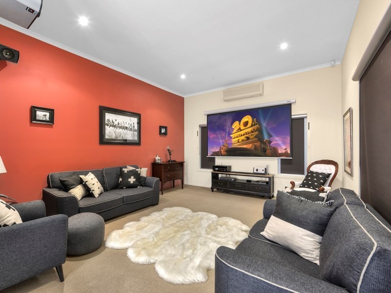 71 Casuarina Street, Bridgeman Downs QLD 4035