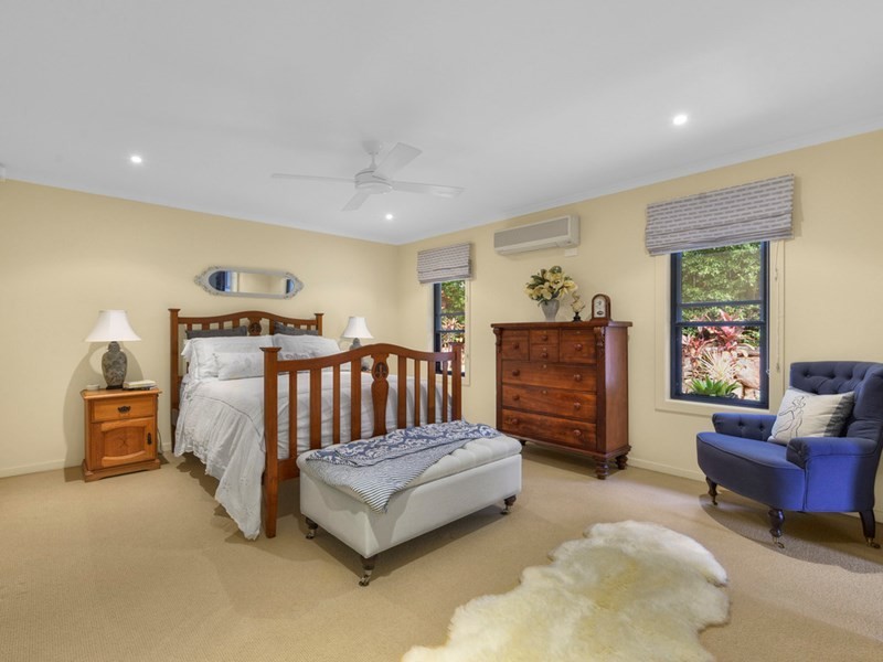 71 Casuarina Street, Bridgeman Downs QLD 4035