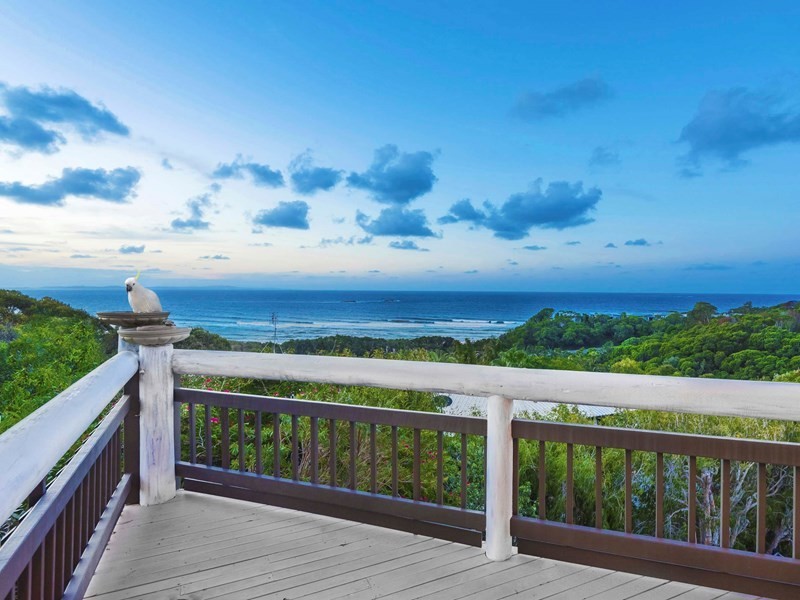 23 George Nothling Drive, Point Lookout QLD 4183