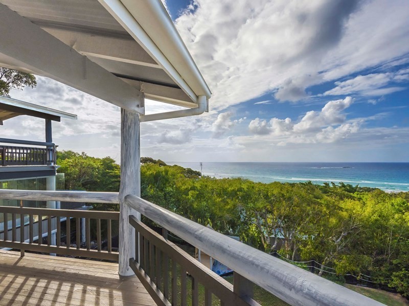 23 George Nothling Drive, Point Lookout QLD 4183