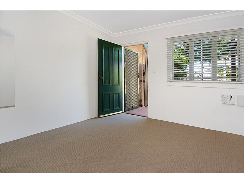 2/92 Woodville Street, Hendra QLD 4011