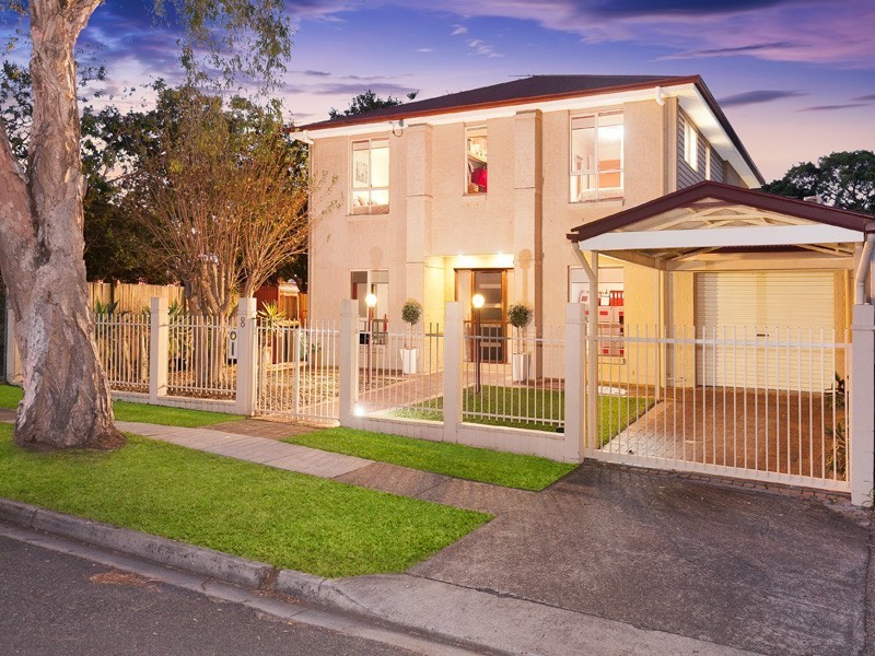 8 Bowen Street, Windsor QLD 4030