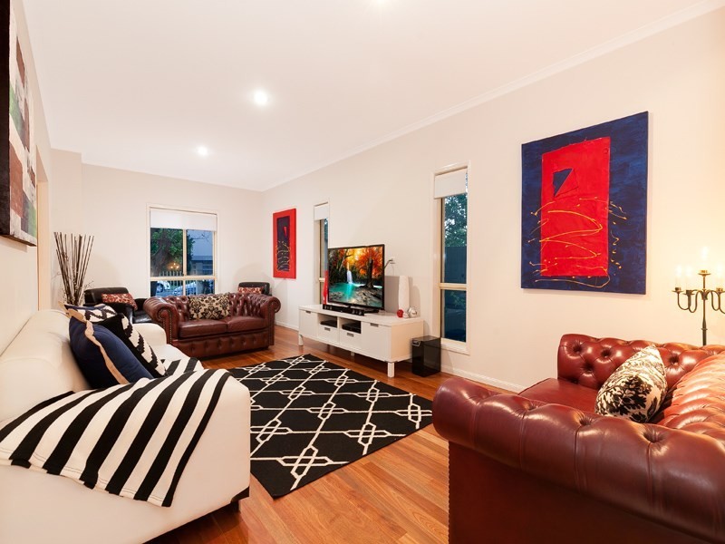 8 Bowen Street, Windsor QLD 4030