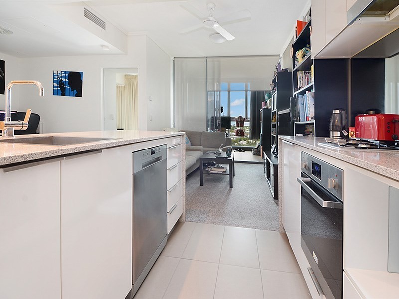 30802/2 Harbour Road, Hamilton QLD 4007