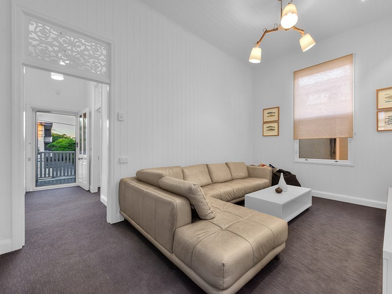 16 Magdala Street, Ascot QLD 4007