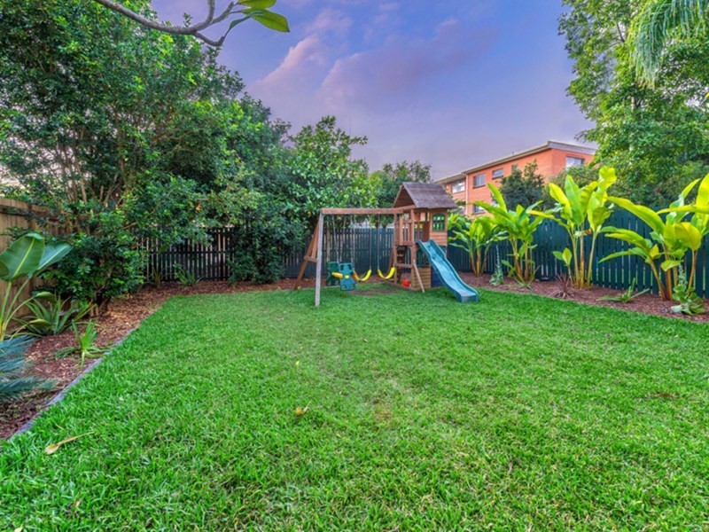 16 Magdala Street, Ascot QLD 4007