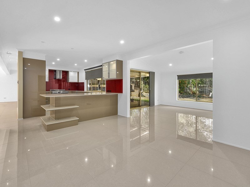 19 Galaxy Street, Bridgeman Downs QLD 4035