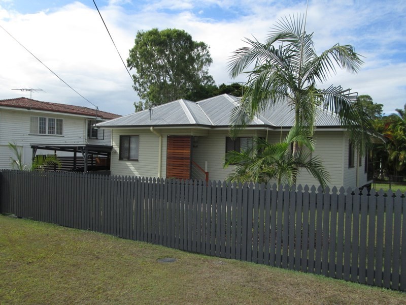 64 Watcombe Street, Wavell Heights QLD 4012